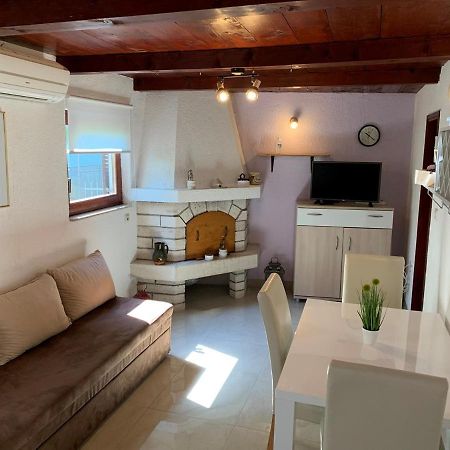 Holiday Home Dorina Пула Екстер'єр фото